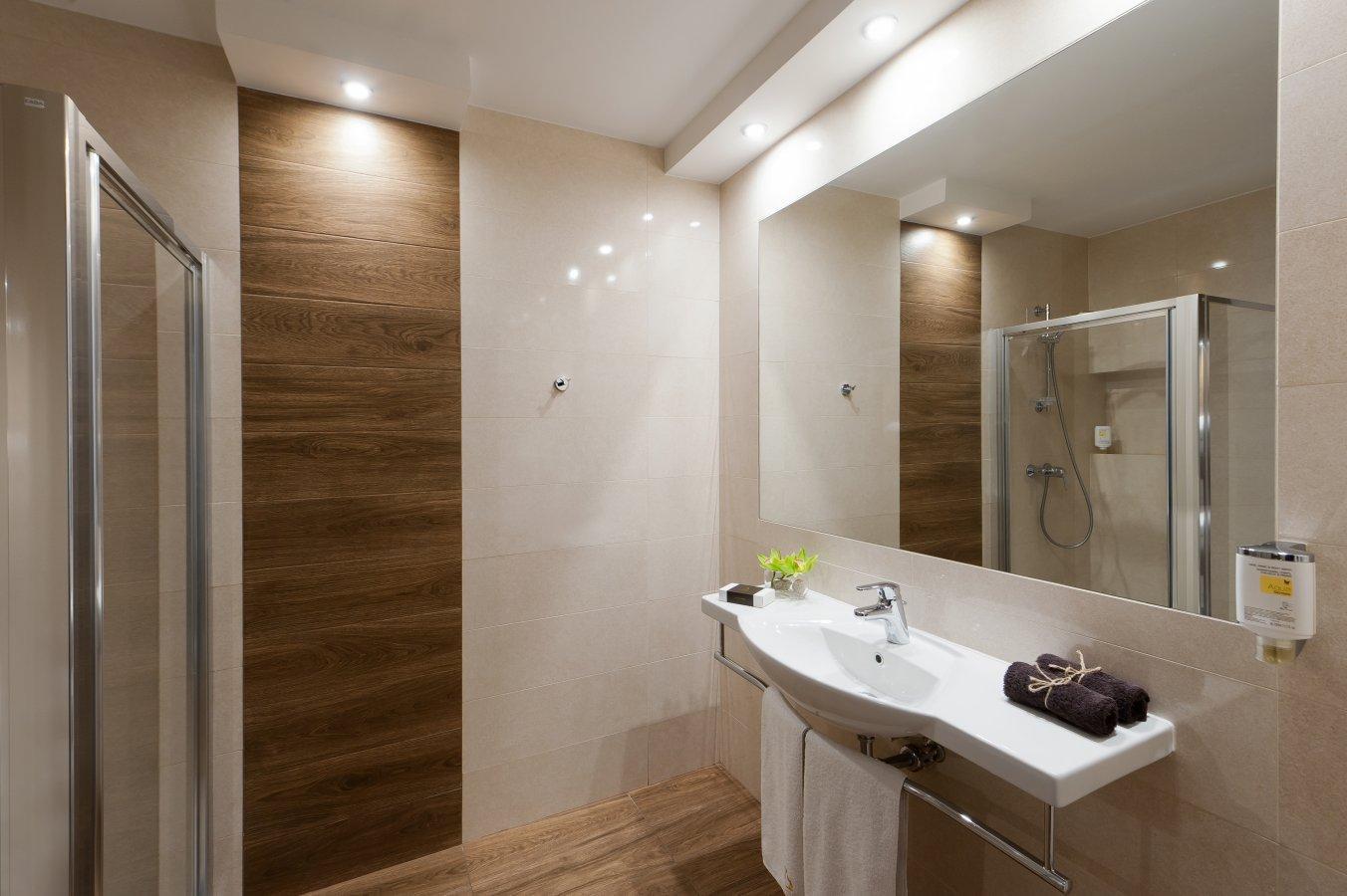 Hotel Binkowski Кельце Экстерьер фото