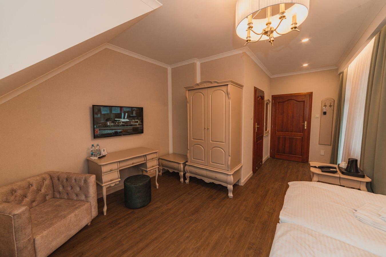 Hotel Binkowski Кельце Экстерьер фото